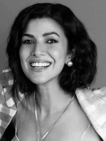 Ishhaara Nimrat Kaur In Pearl Statement Studs Super White