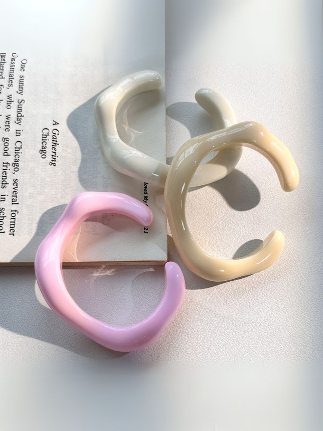 Ishhaara Acrylic Resin Handcuff