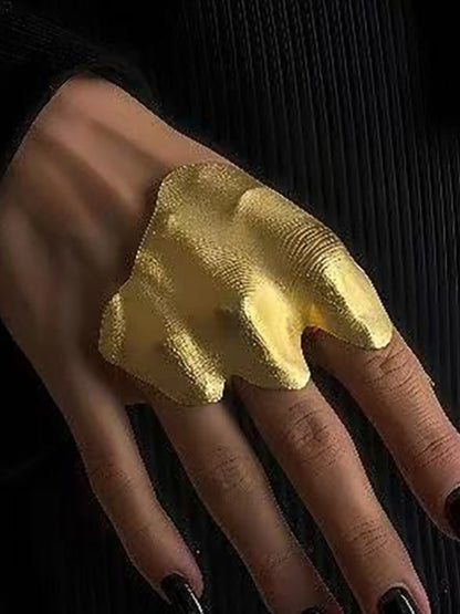 Ishhaara Asymmetrical Pleated Knuckle Ring