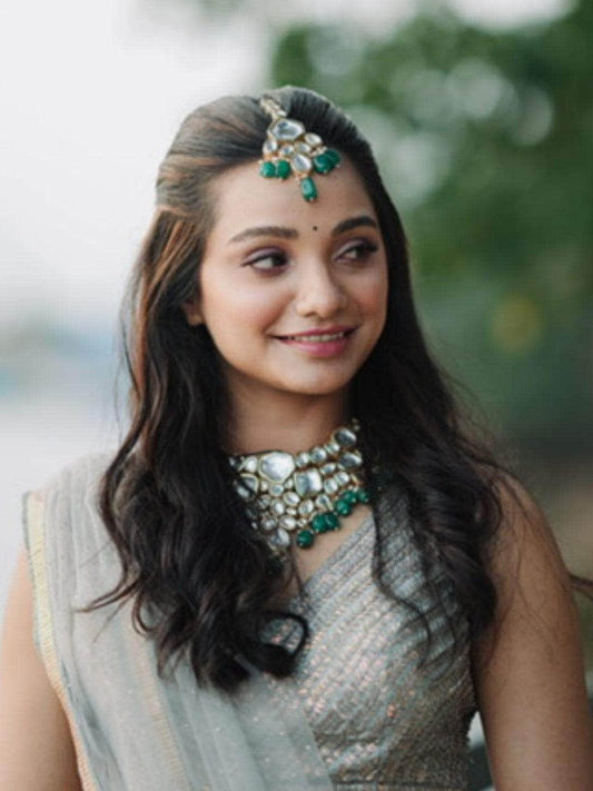 Ishhaara Big Kundan Bridal Necklace With Teeka