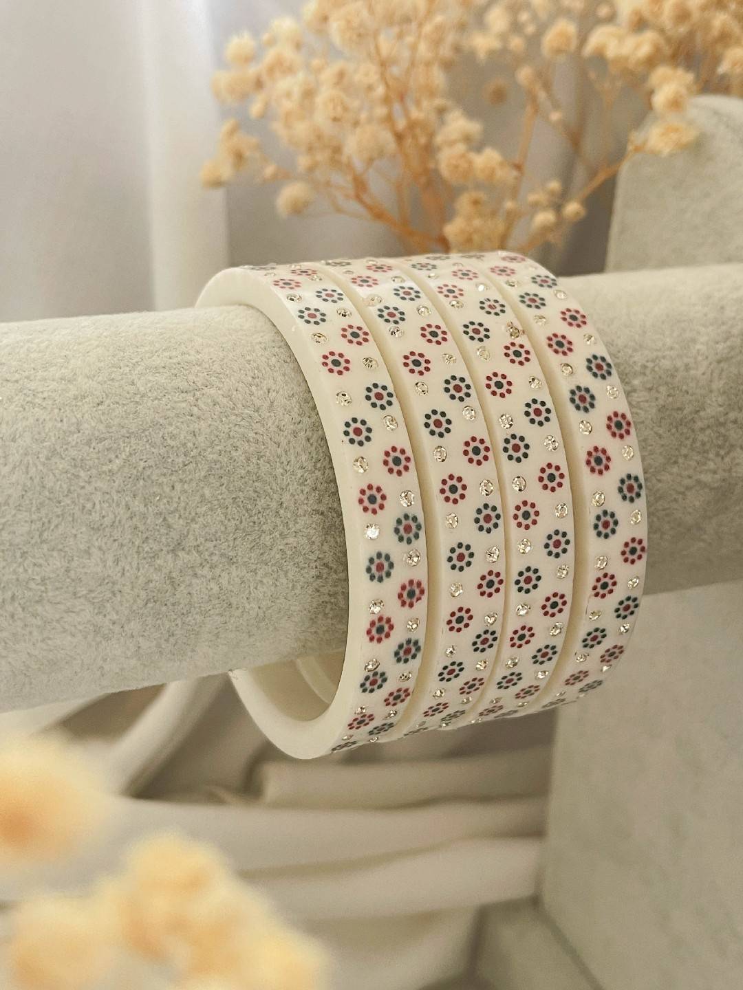 Ishhaara Bindi Flower Traditional Bangles
