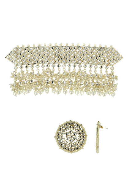 Ishhaara Bindu Madhavi In Diamond Stone Choker With Pearl Tassels