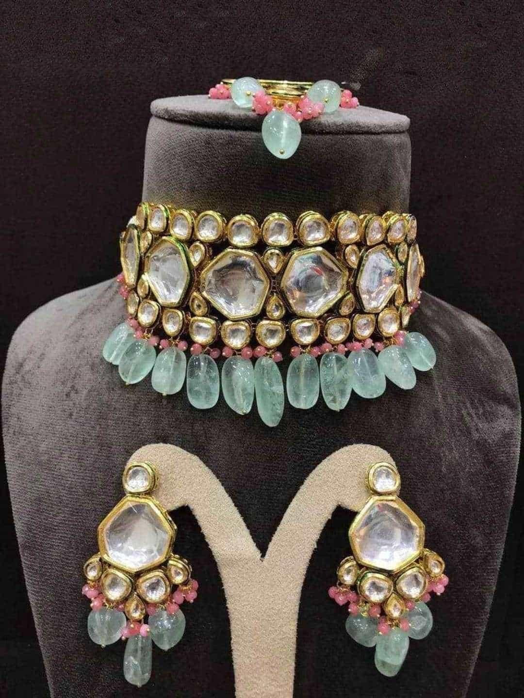 Ishhaara Big Kundan Choker Set
