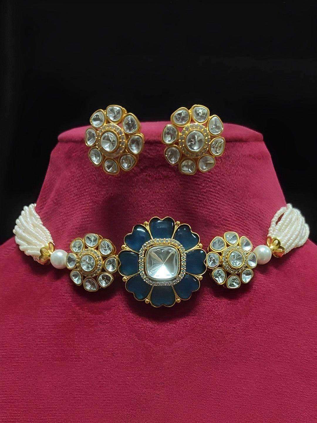 Ishhaara Mrunal Thakur In Patiala Choker Necklace Set