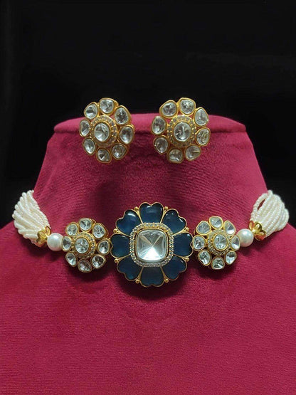Ishhaara Mrunal Thakur In Patiala Choker Necklace Set