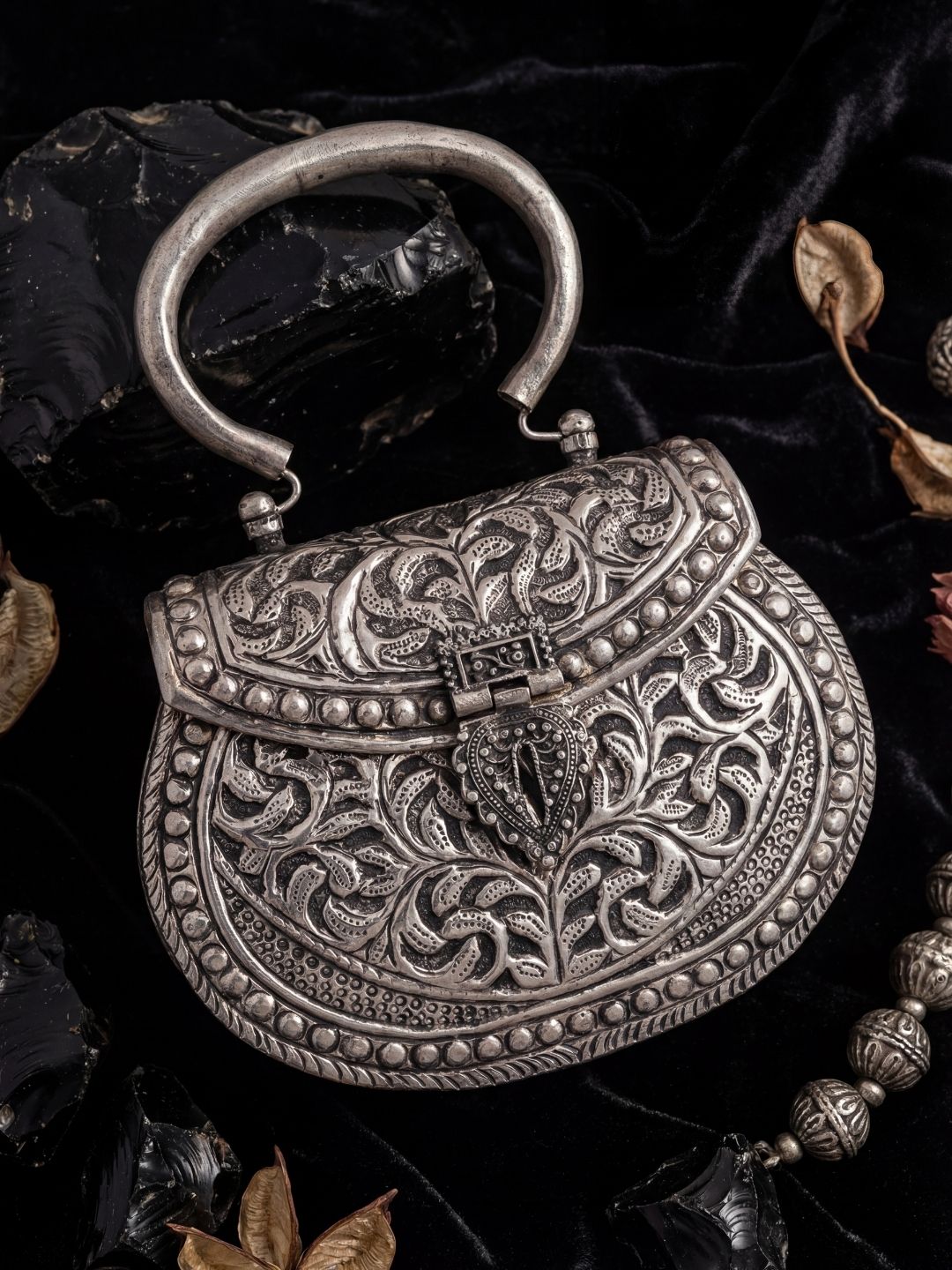 Ishhaara Brass Metal Vintage Handmade Hand Clutch Purse