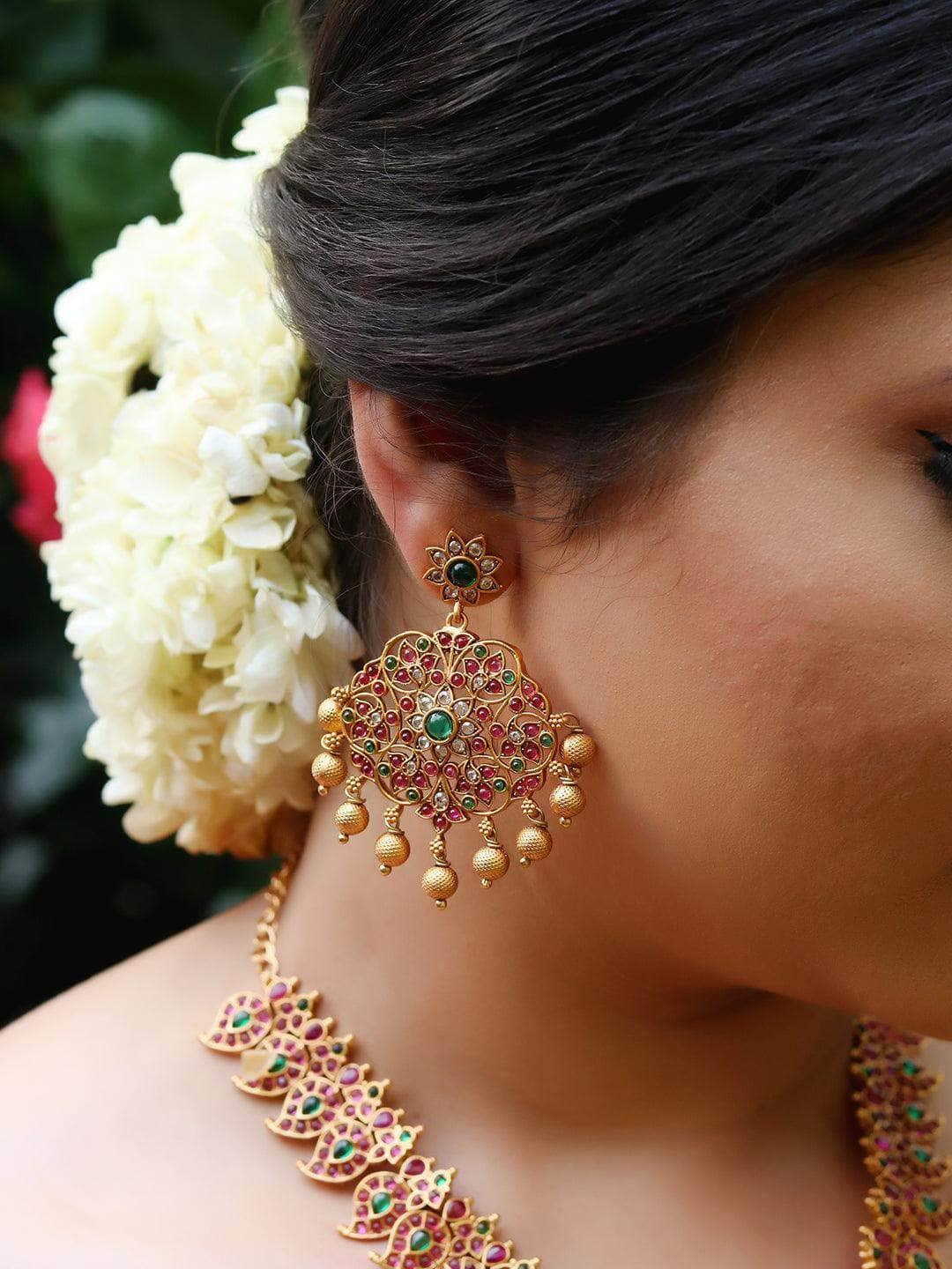 Ishhaara Bridal Red And Green Mango Design Necklace Set