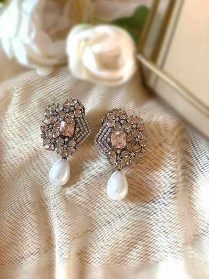 Ishhaara Brown Crystal-Pearl Harmony Earring-White