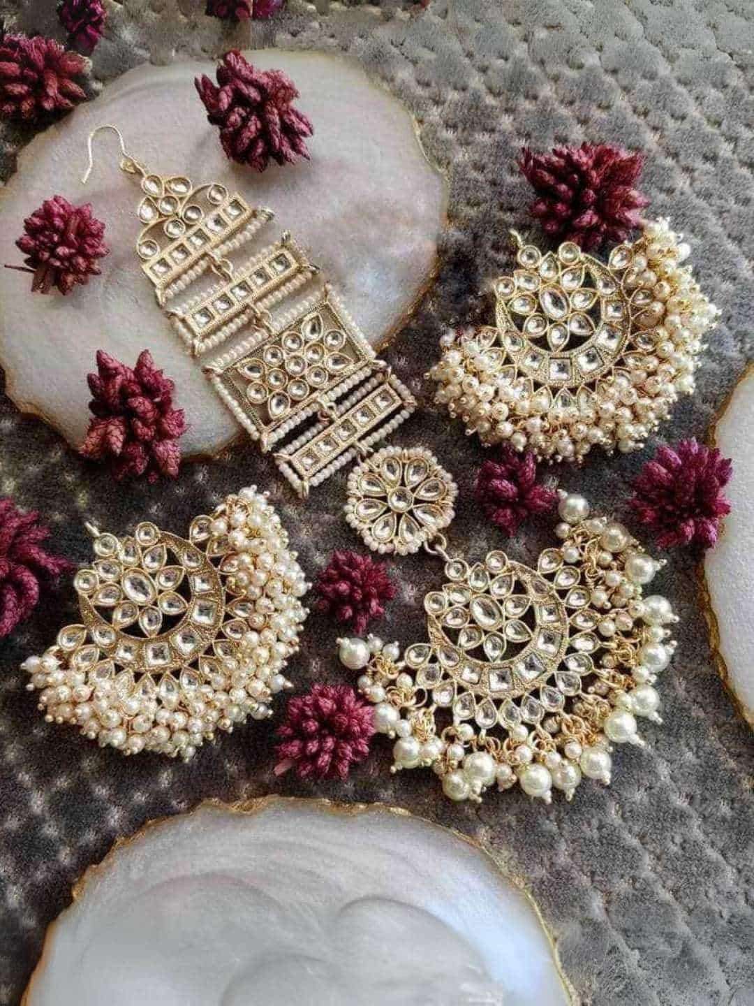 Ishhaara Chandbali Earring Teeka With Motifs