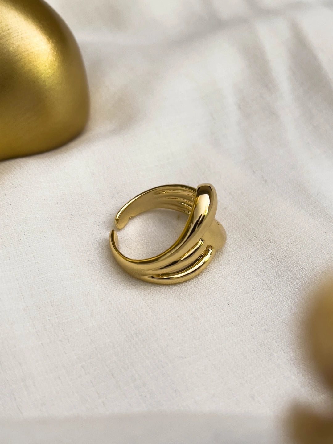 Ishhaara Chunky Gold Plated Twisted Ring