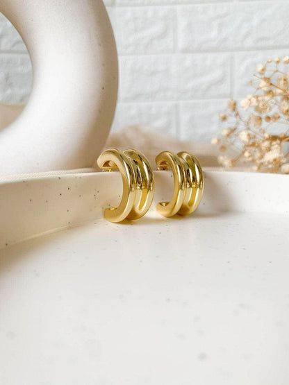 Ishhaara Chunky Huggie Hoop Earrings