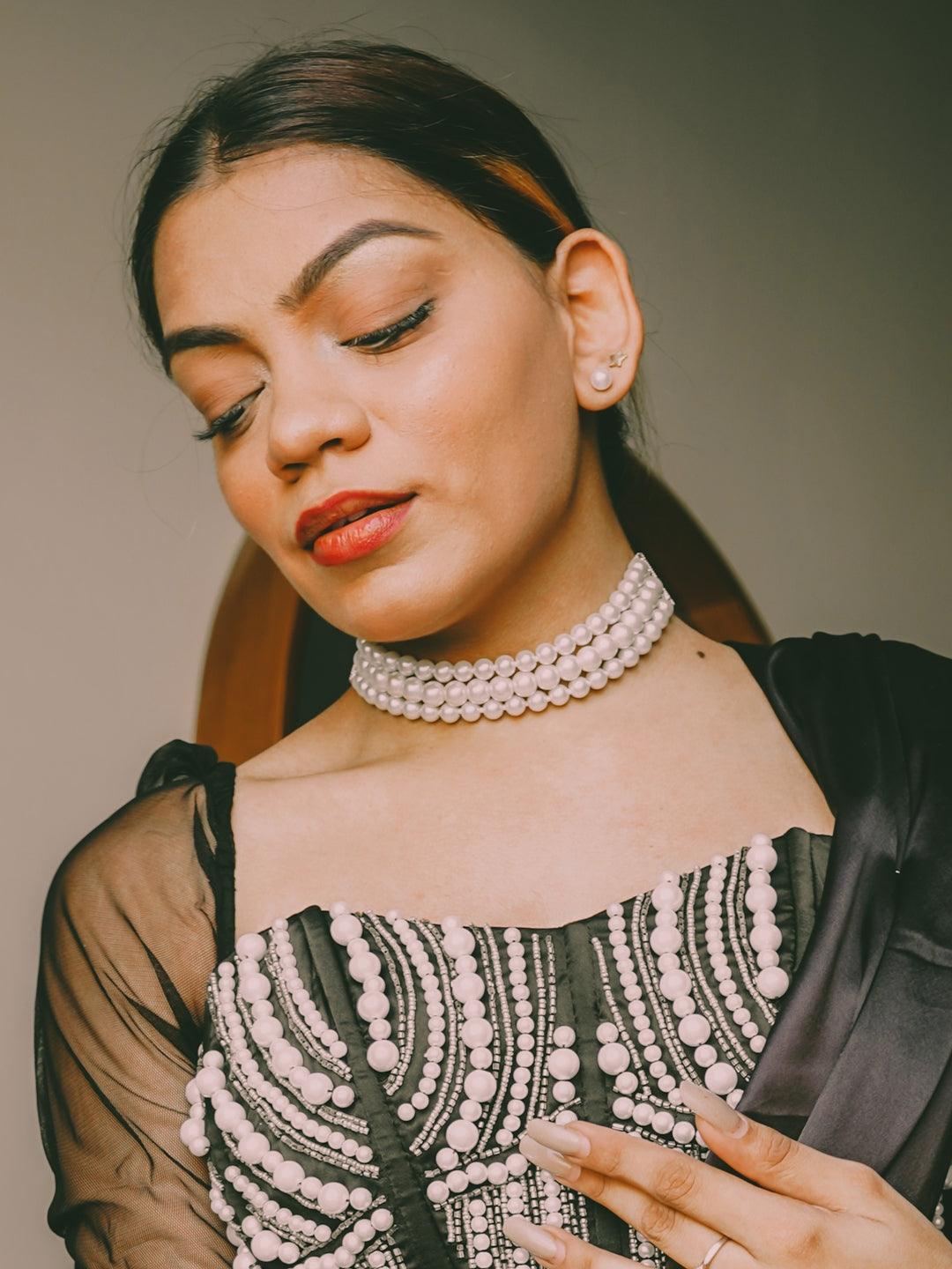 Ishhaara Classic Pearls Choker