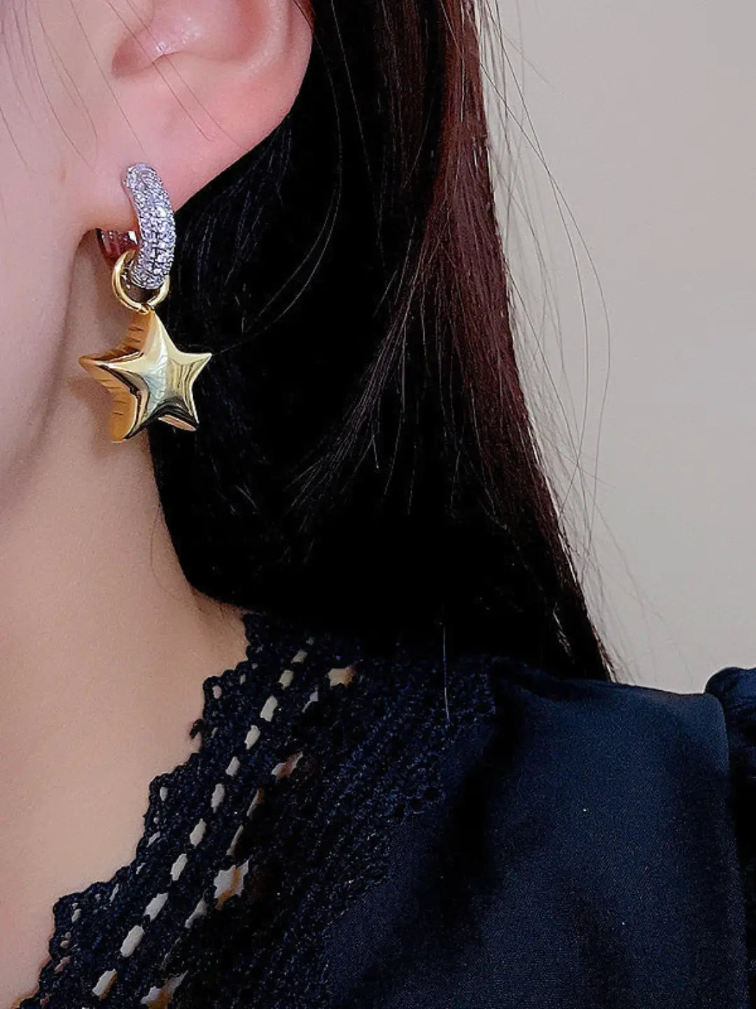 Ishhaara Confetti Heart Earrings