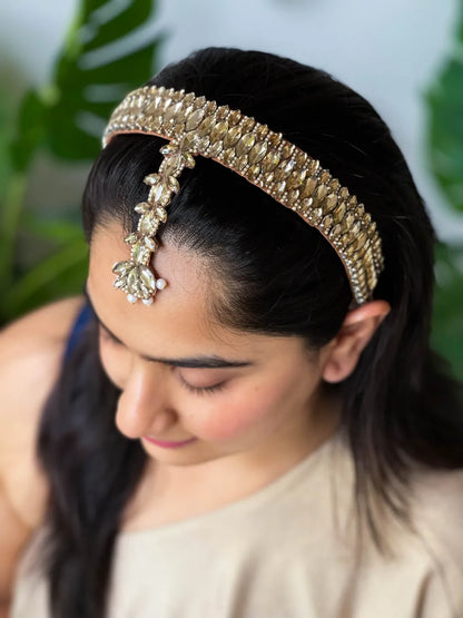 Ishhaara Crystal Tiara Hair Band With Maang Tikka
