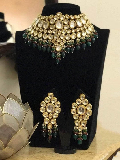 Ishhaara Big Kundan Necklace With Multi Beads