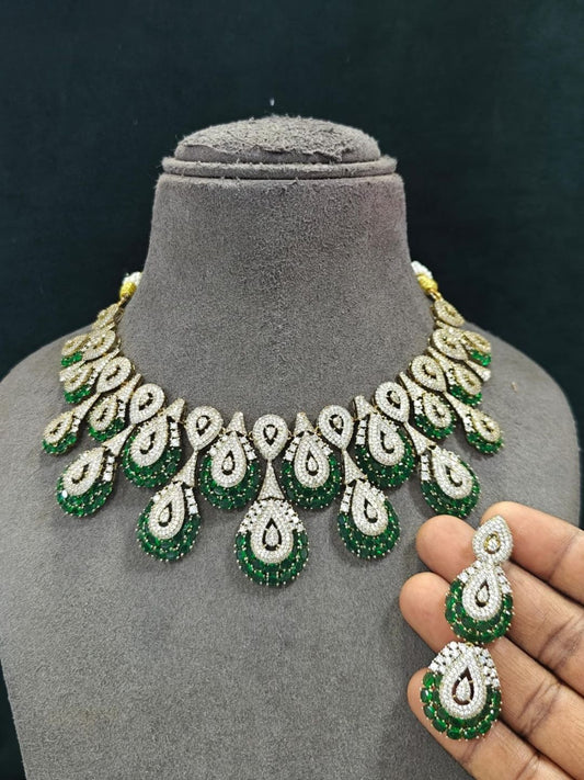 Ishhaara Designer Emerald Stone Necklace