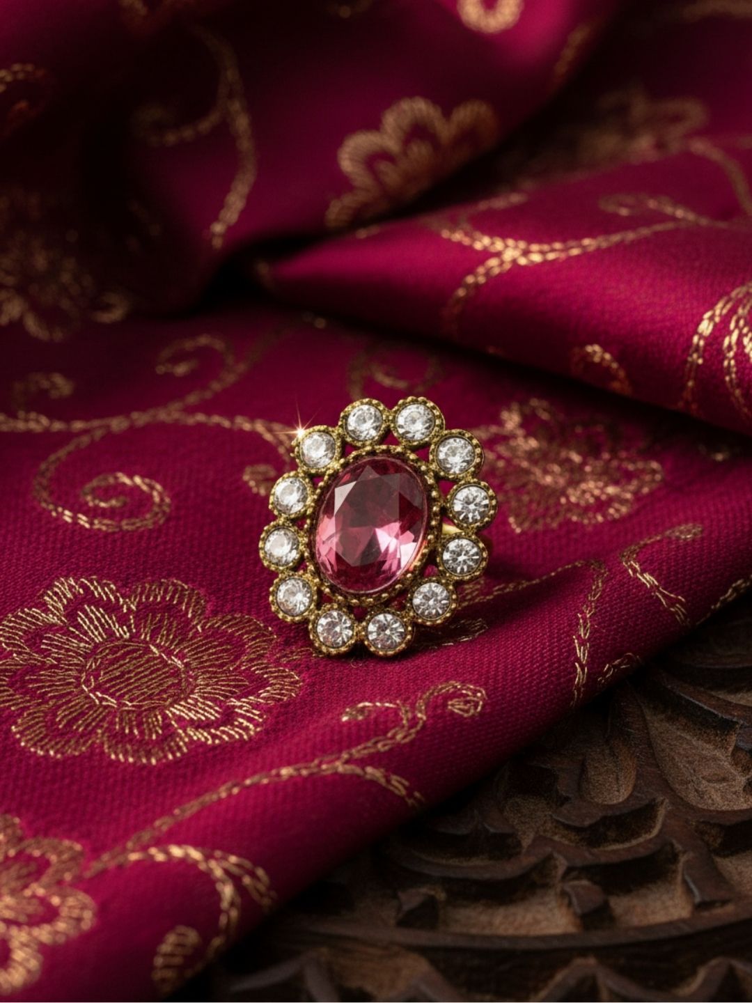 Ishhaara Diamond Cluster Ring