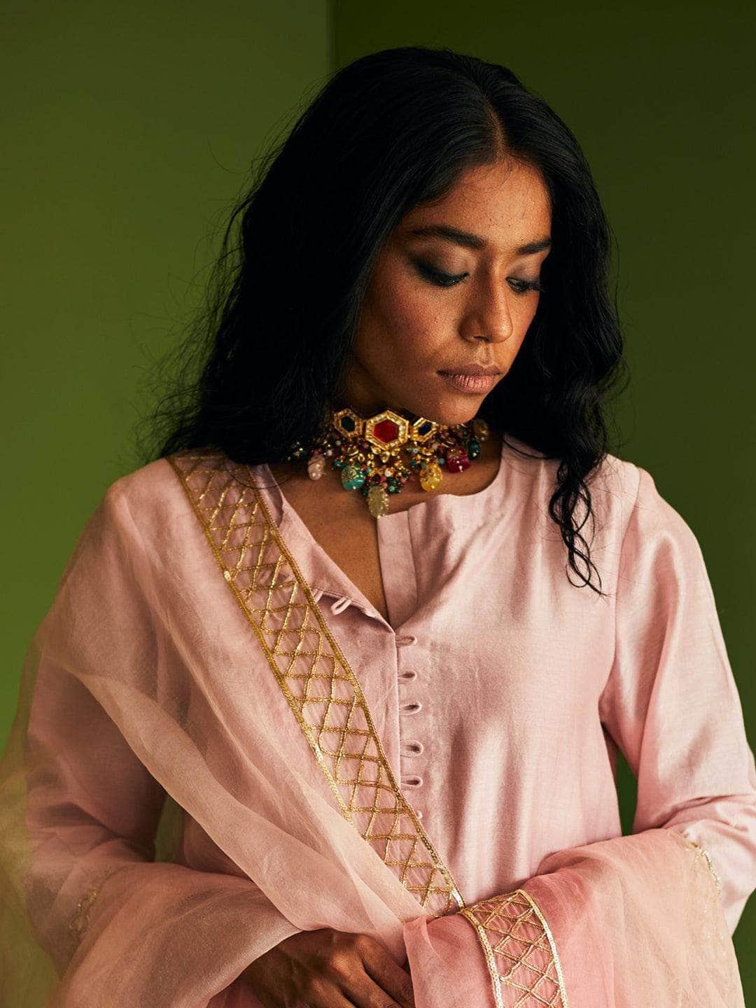 Ishhaara Diyakrishna In Multi Color Navratna Stone Choker Set