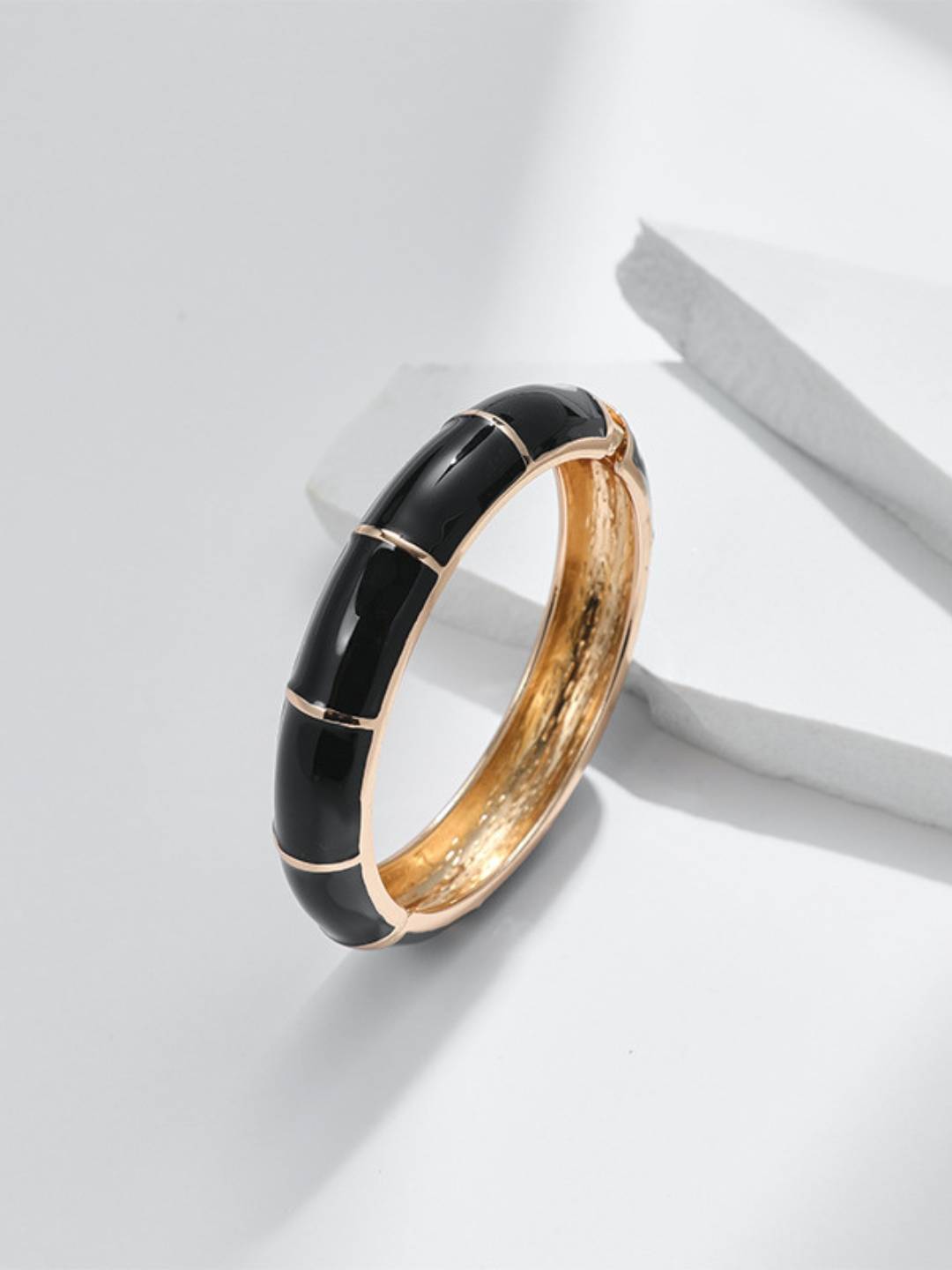 Ishhaara Enamel Lining Bangle