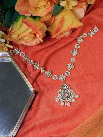 Ishhaara Erica J Fernandes In Sheesh Phool Chand Teeka