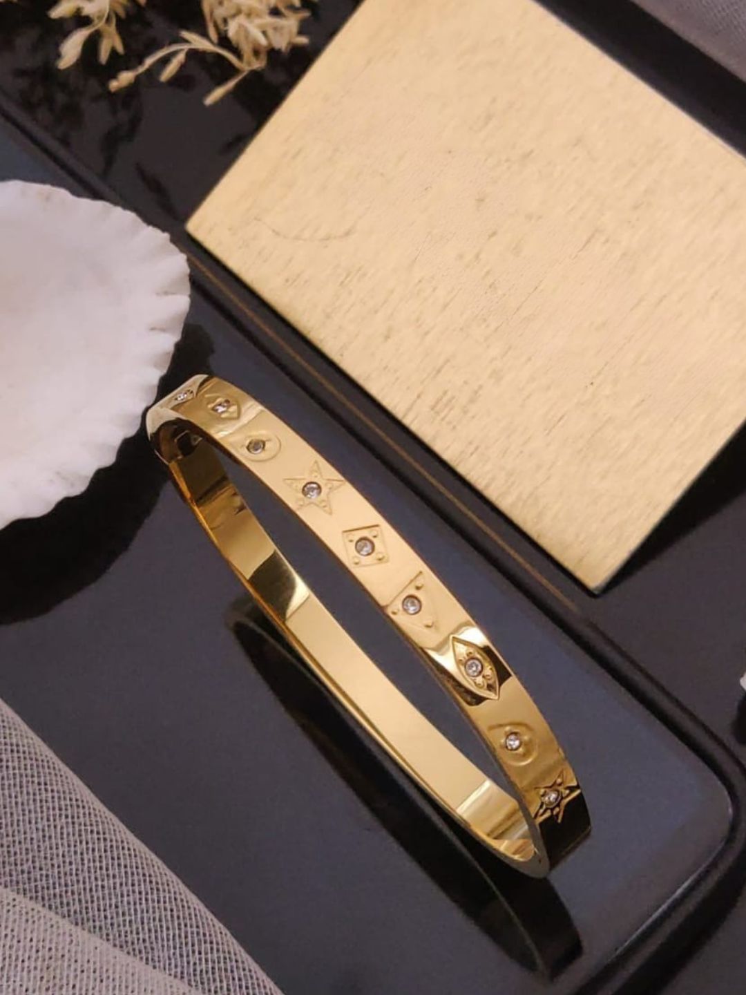 Ishhaara Evil Eye Stone Kada