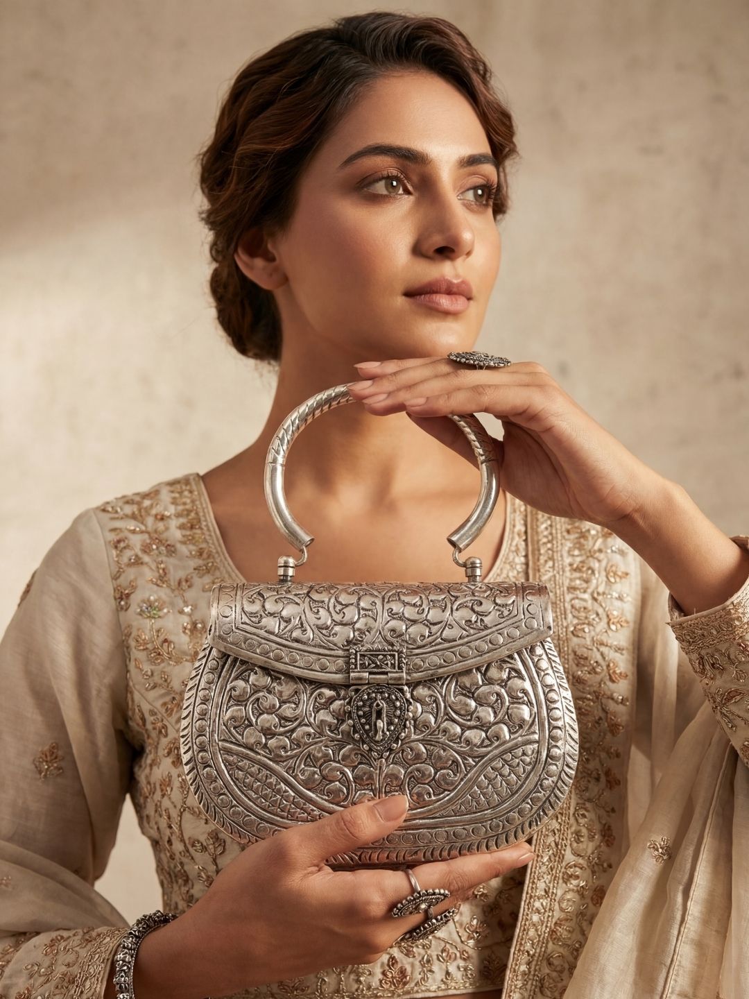 Ishhaara Exclusive Hand Carved High Quality German Silver Purse