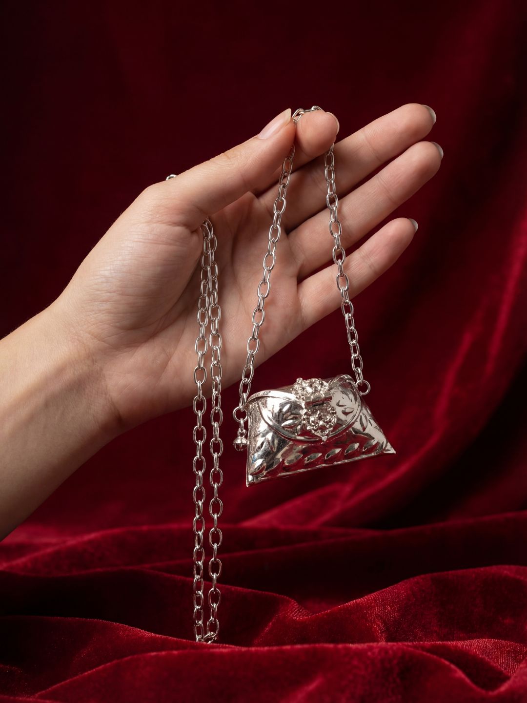 Ishhaara Exclusive Hand Carved High Quality Golden Silver Mini Clutch