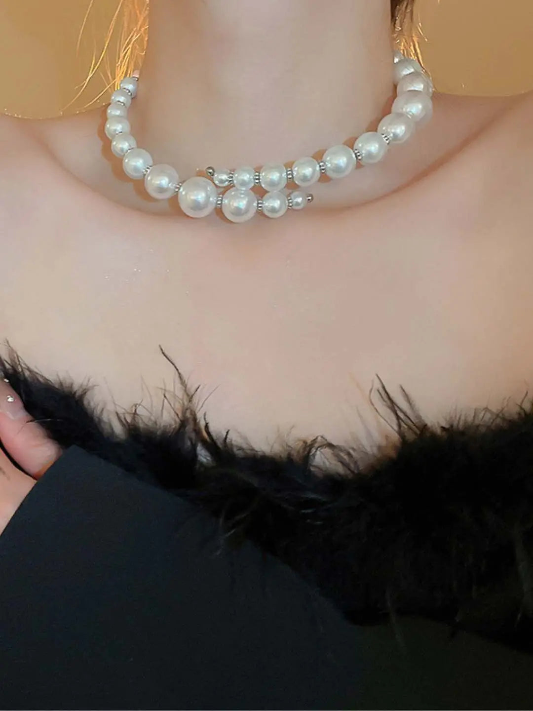 Ishhaara Flexible Pearl Choker