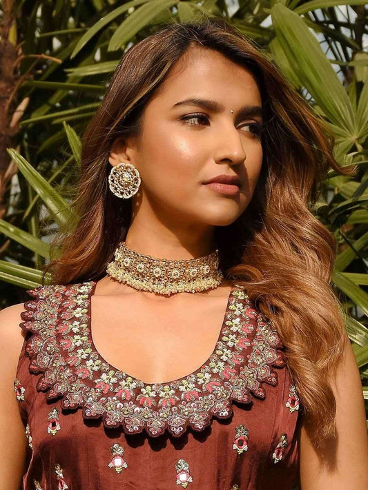 Ishhaara Flower Moti Choker