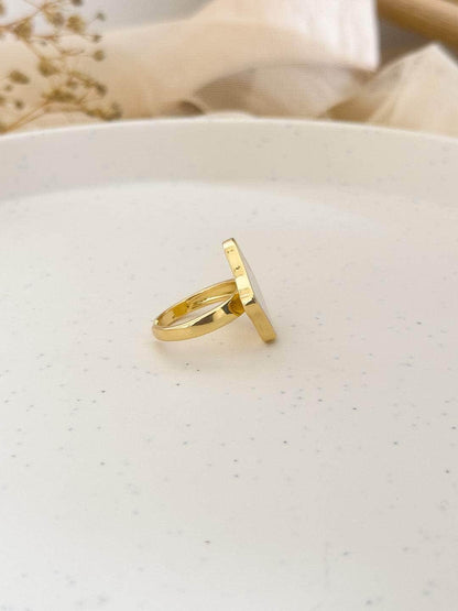 Ishhaara Freeform Pearl Statement Ring