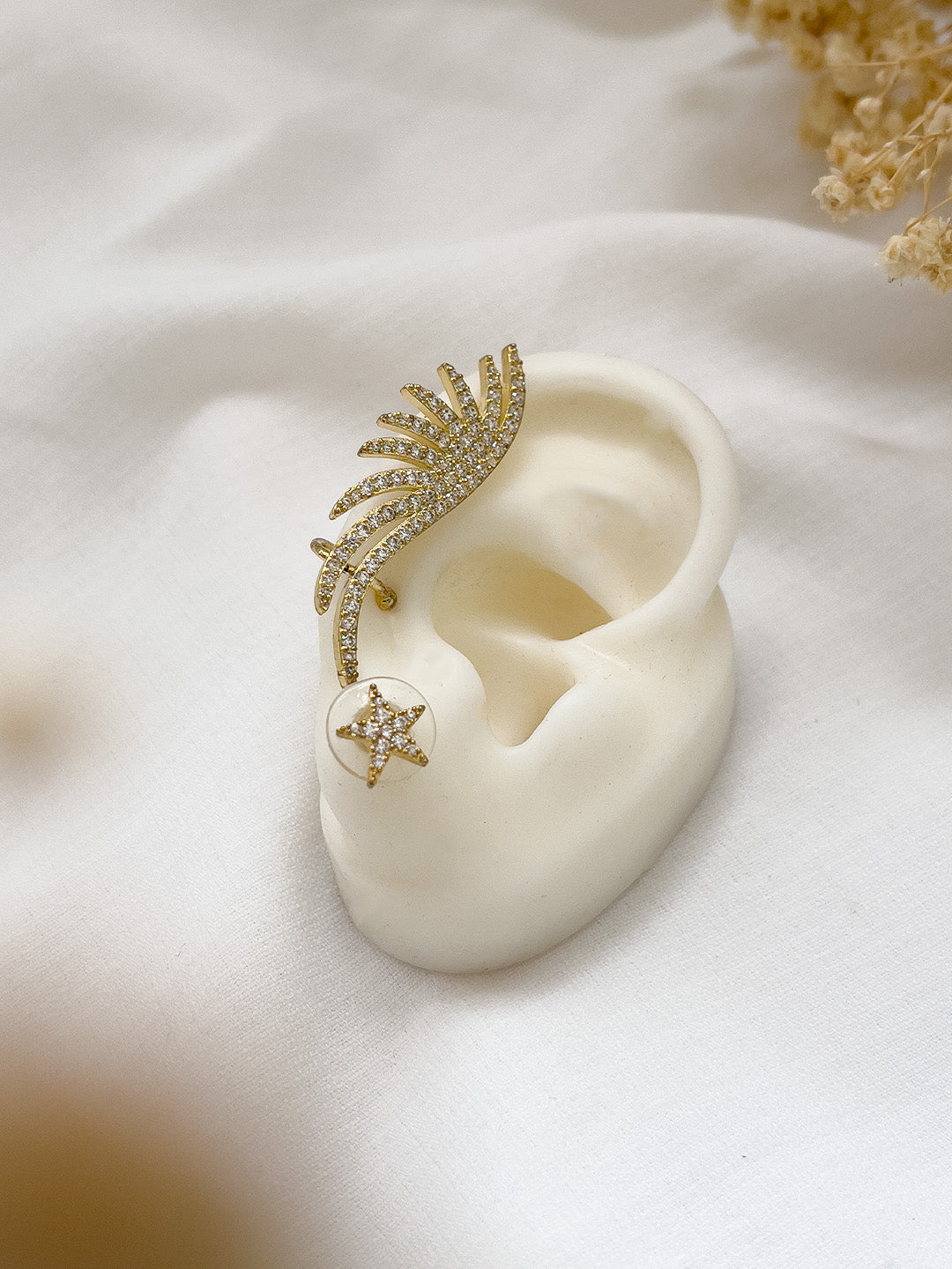 Ishhaara Gabriel Angel Wing Ear Climber