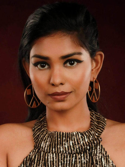 Ishhaara Geometric Hoop Earrings