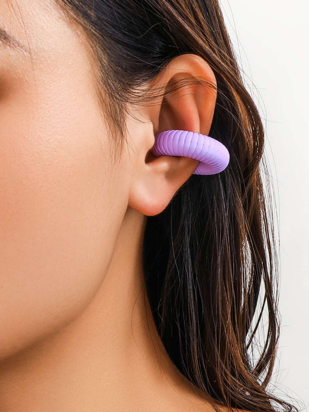 Ishhaara Geometric Solid Color Ear Clip