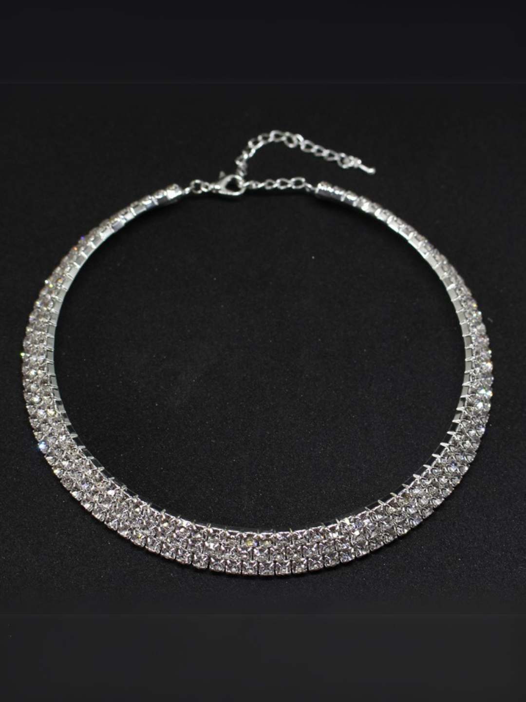 Ishhaara Glamorous Stone Studded Choker Set