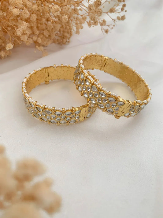 Ishhaara Gold Plated Pachi Kundan Bangles