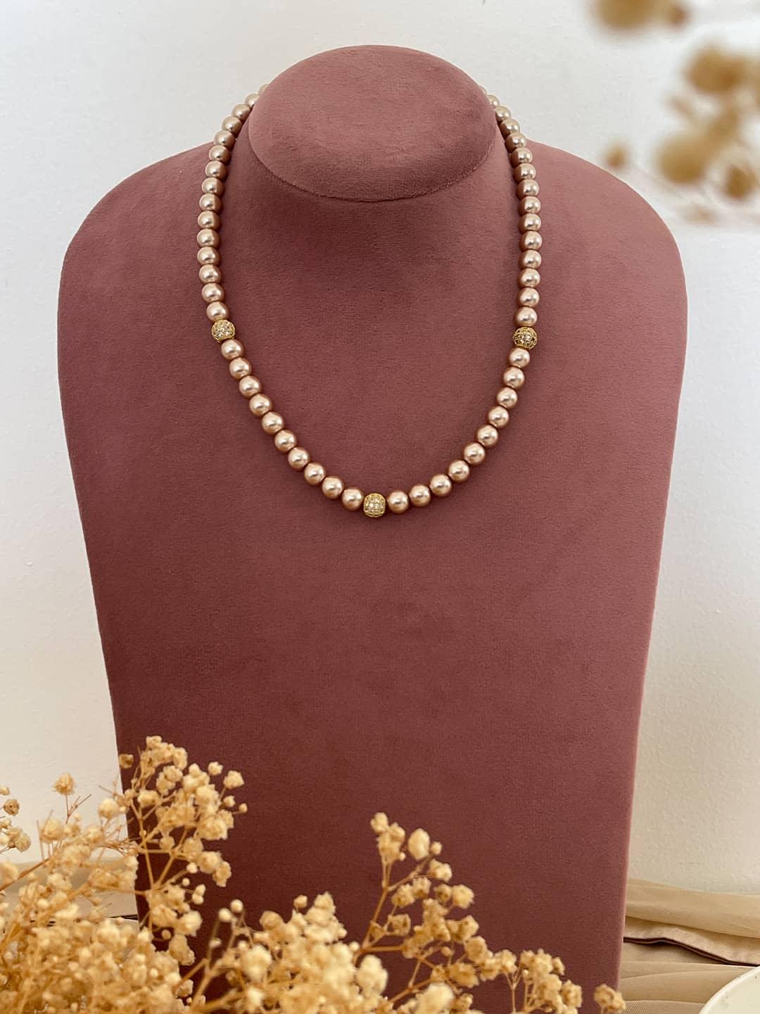 Ishhaara Gold Shell Pearls With 3 Diamond Balls