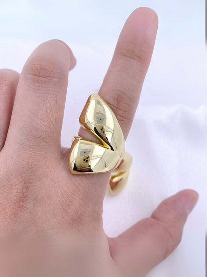 Ishhaara Gold Stylist Jaguar Ring