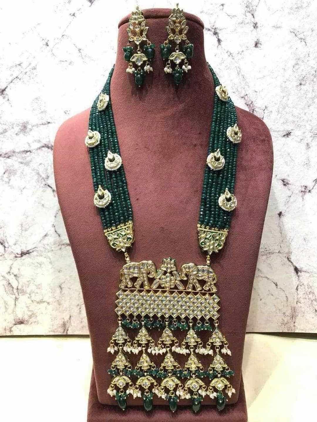 Ishhaara Elephant Pendant Necklace