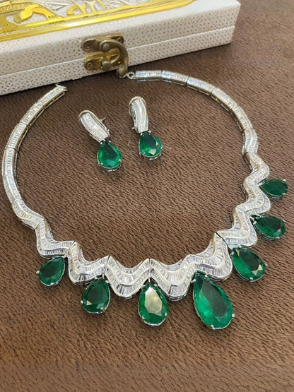 Ishhaara Green Priyanka Chopra Inspired Diamond Necklace Set