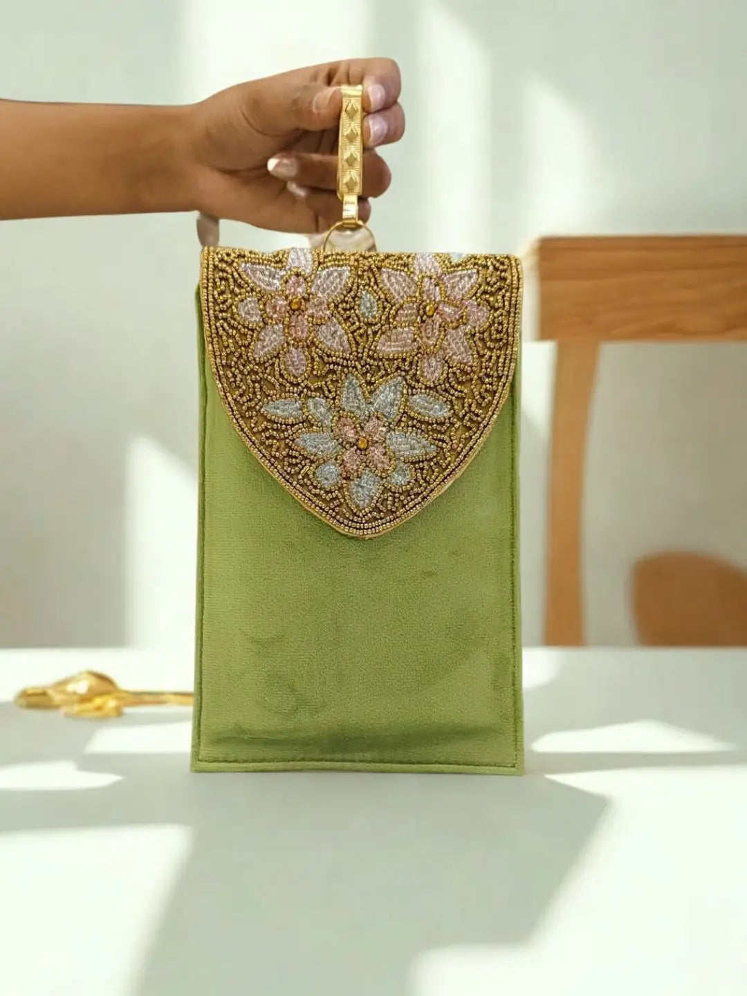 Ishhaara Green Velvet Majesty Phone Clutch Bag