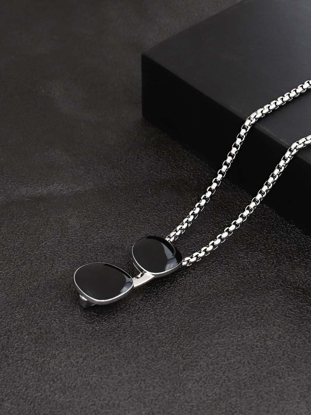 Ishhaara Hip Hop Sunglass Necklace