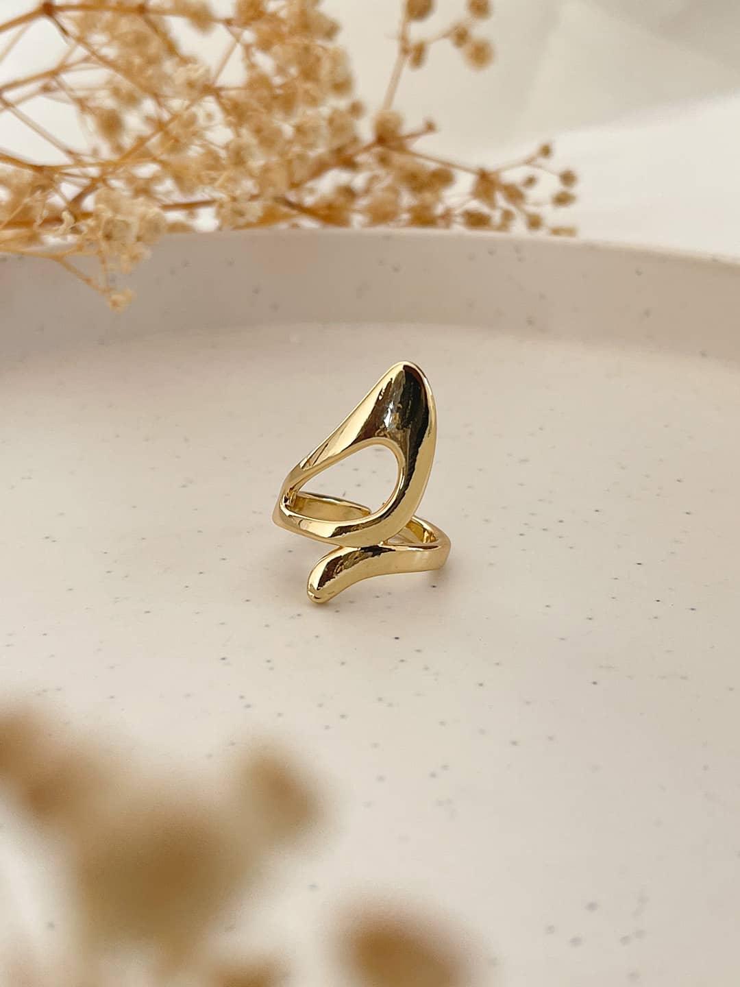 Ishhaara Irregular Metal Adjustable Ring