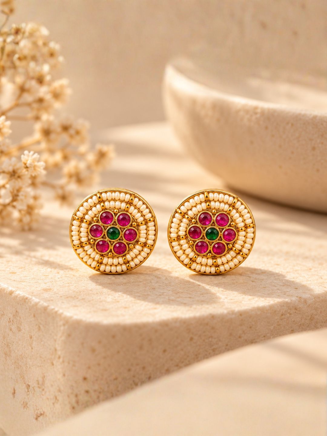 Ishhaara Jadau Kundan Studs
