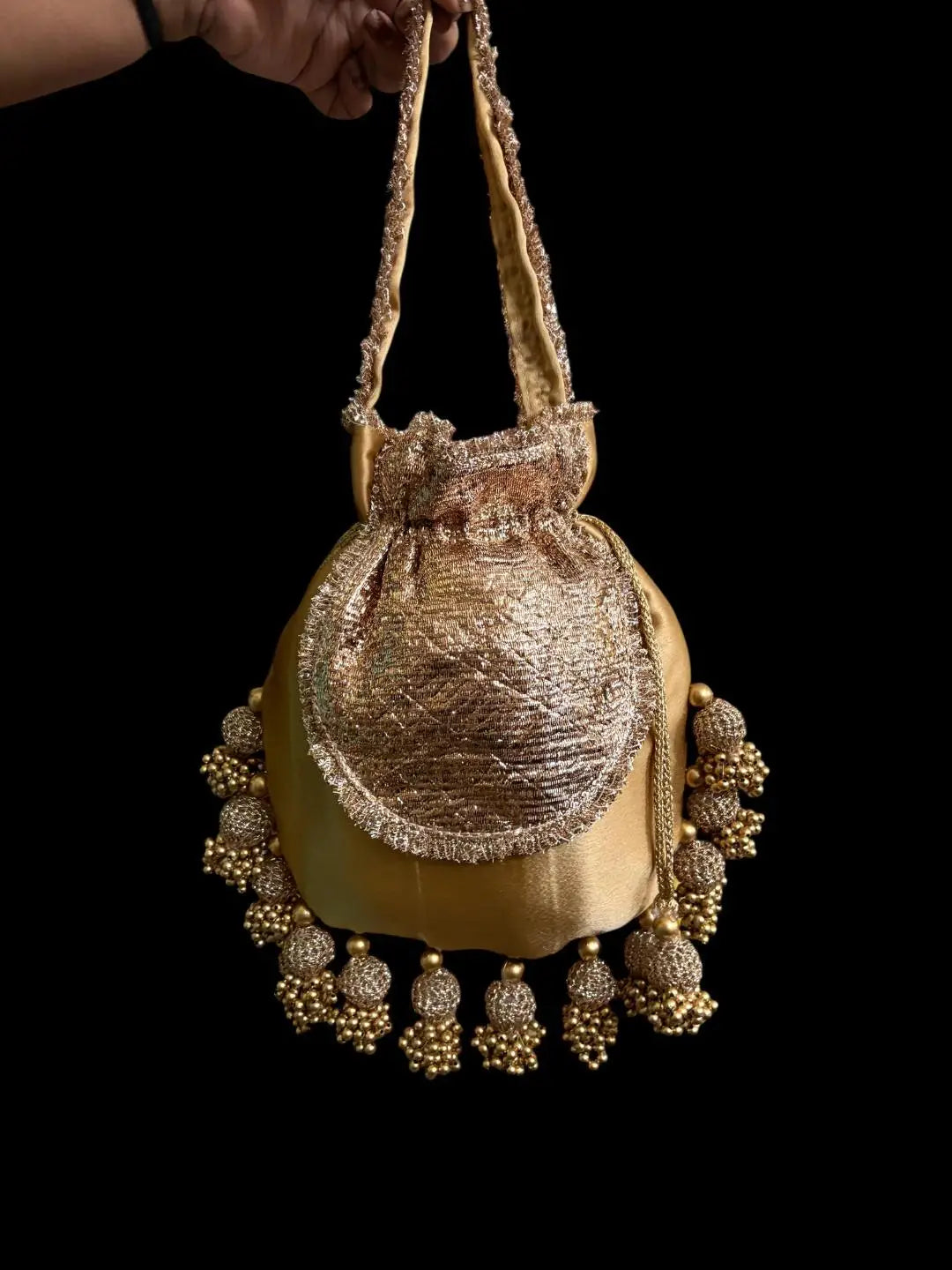 Ishhaara Jhumka Potlibag