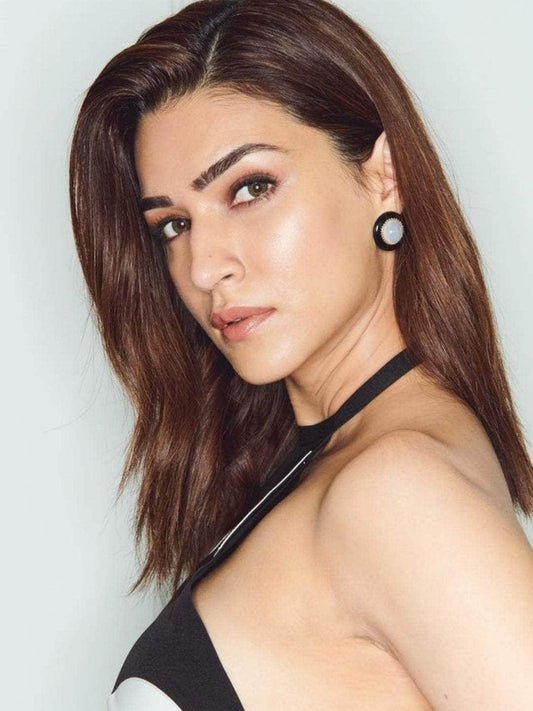 Ishhaara Kriti Sanon In Astral Orbit Earrings