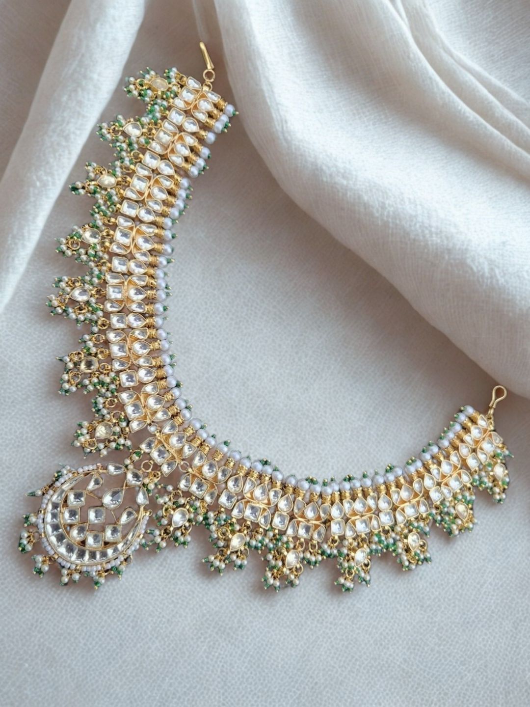 Ishhaara Kundan And Pearl Studded Heavy Bridal Mathapatti