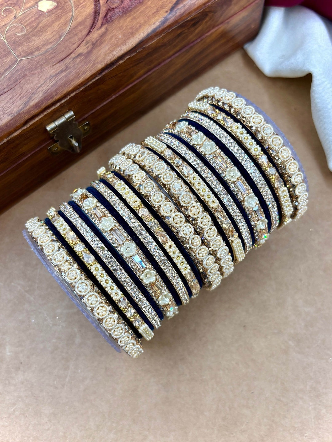 Ishhaara Kundan Bangle Set — handcrafted Indian jewellery - view 4