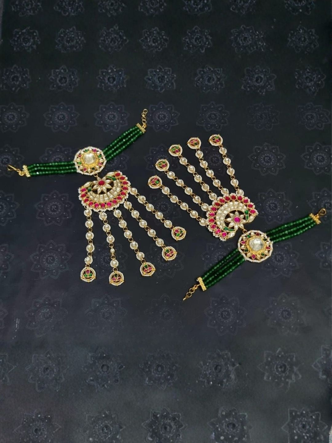 Ishhaara Kundan Green Beaded Hathphool