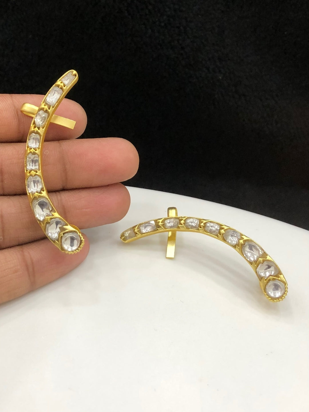 Ishhaara Luxurious Jadau Ear Crawler