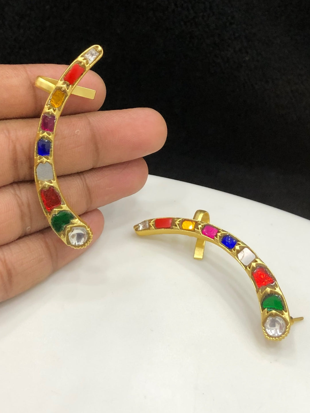 Ishhaara Luxurious Jadau Ear Crawler